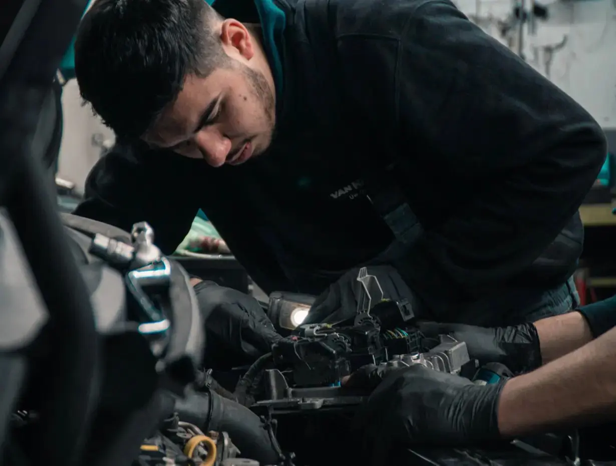 about-car-repair-garage-dubai